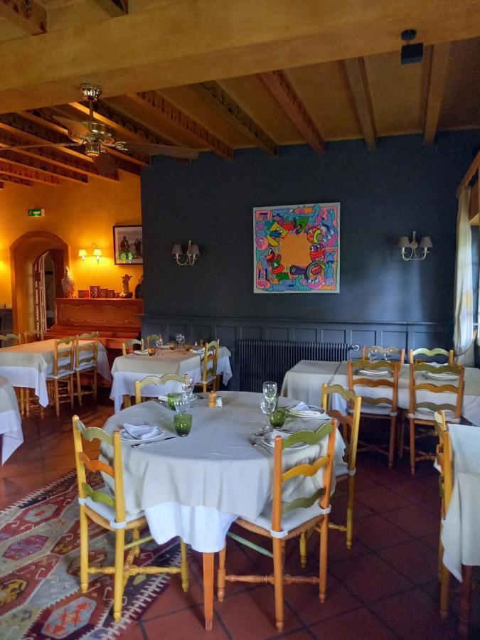 Auberge Des Chasseurs Échenevex Esterno foto