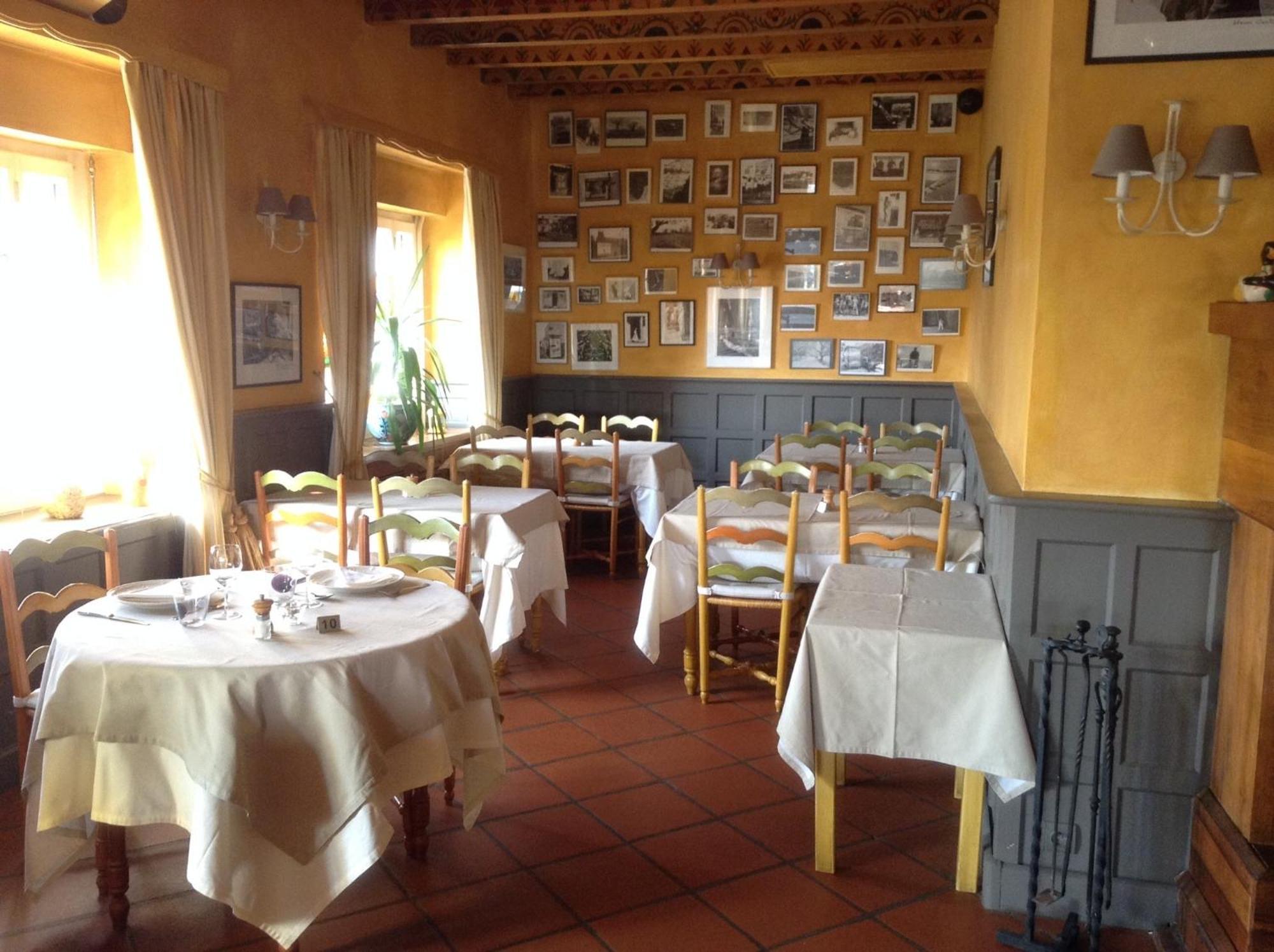 Auberge Des Chasseurs Échenevex Esterno foto