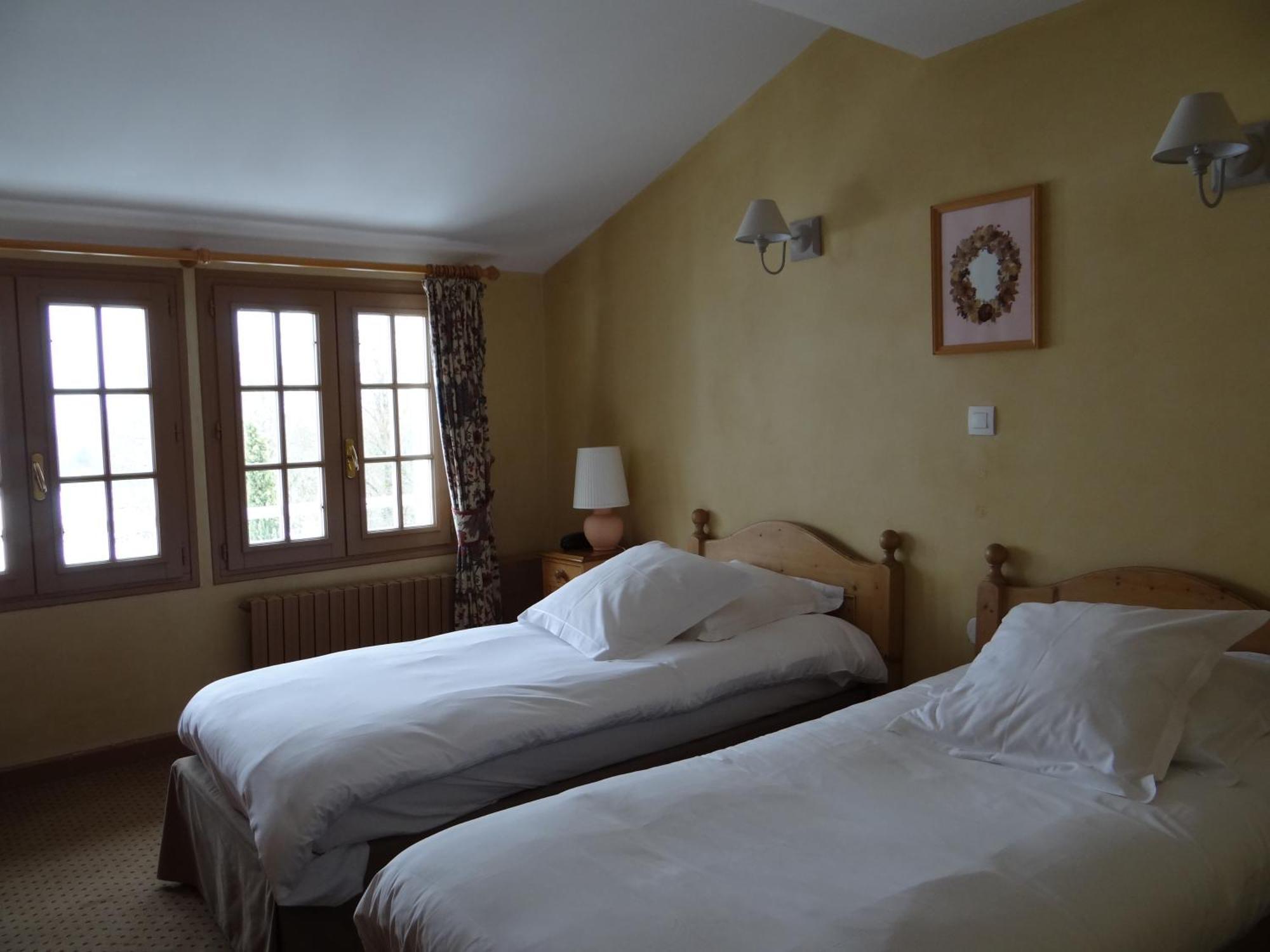 Auberge Des Chasseurs Échenevex Camera foto
