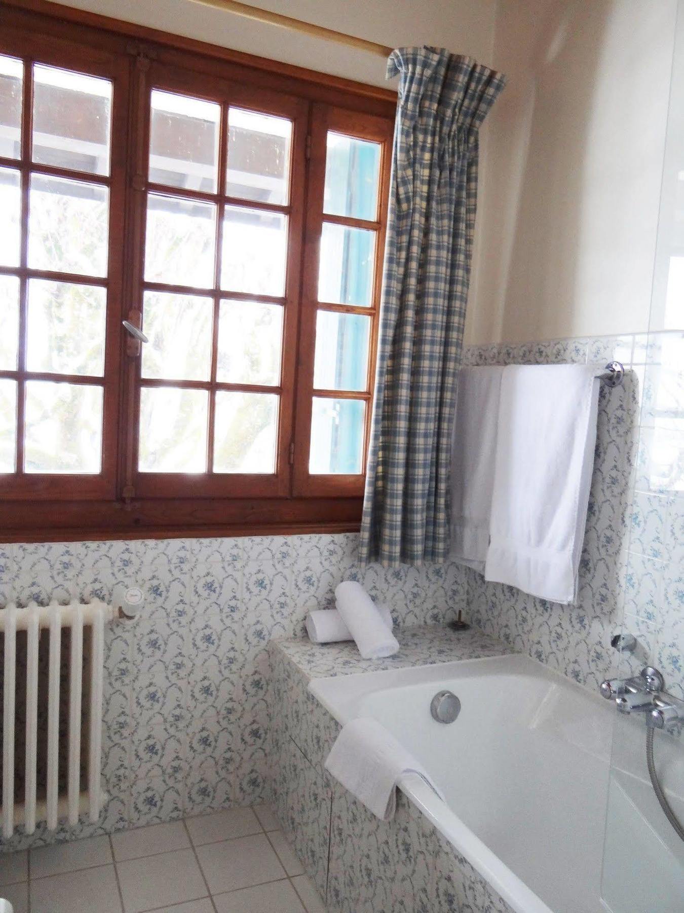 Auberge Des Chasseurs Échenevex Esterno foto