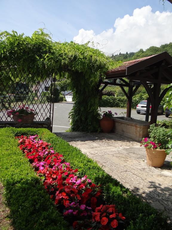 Auberge Des Chasseurs Échenevex Esterno foto