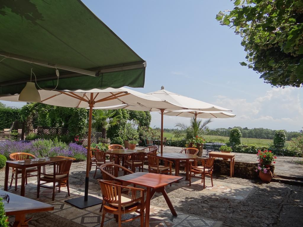 Auberge Des Chasseurs Échenevex Esterno foto